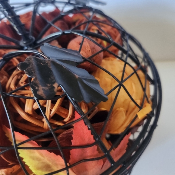 Autumn/Halloween Wire Scented potpourri Filled Pumpkin Center Piece - Picture 4 of 9